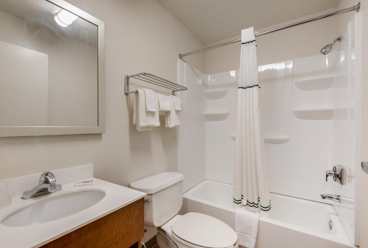 Birch Hill Suites Kansas City - Independence Exterior foto