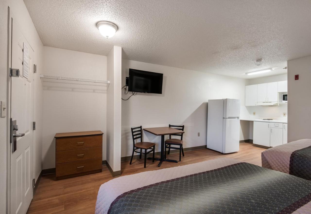 Birch Hill Suites Kansas City - Independence Exterior foto