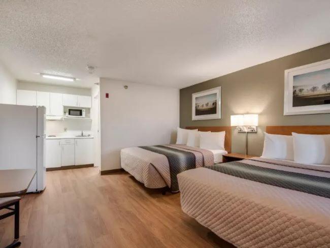 Birch Hill Suites Kansas City - Independence Exterior foto