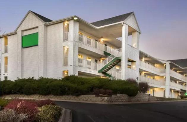 Birch Hill Suites Kansas City - Independence Exterior foto