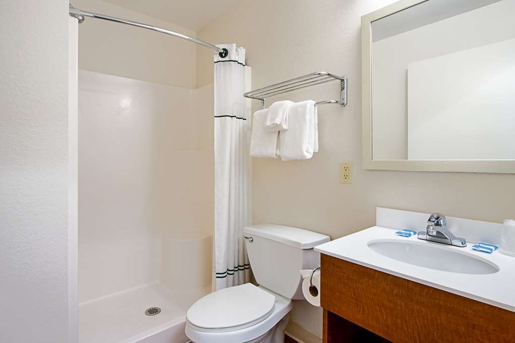 Birch Hill Suites Kansas City - Independence Zimmer foto